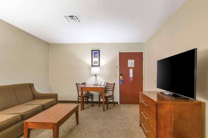 Room 31 of 45