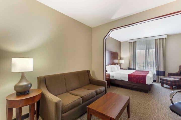 Room 28 of 45